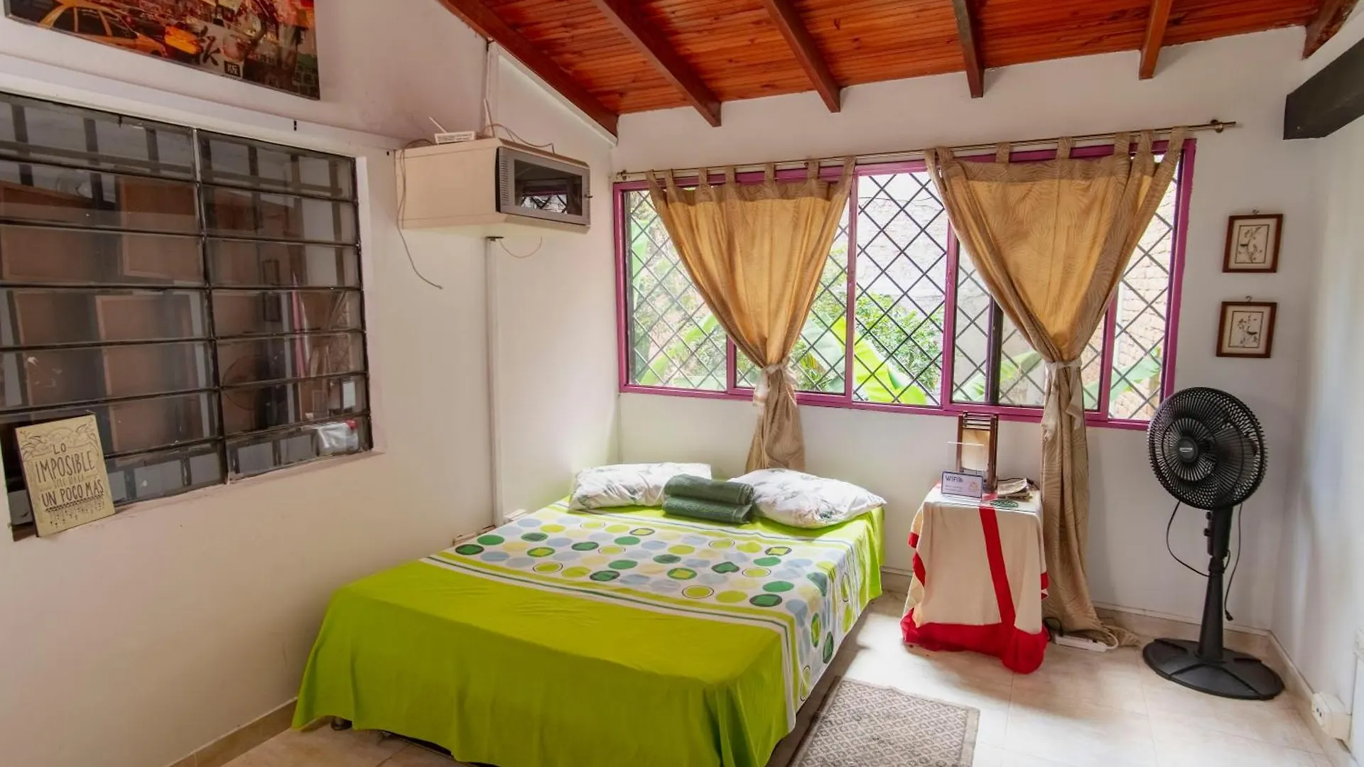 Casa Verde Hospedaje Cali Pensión